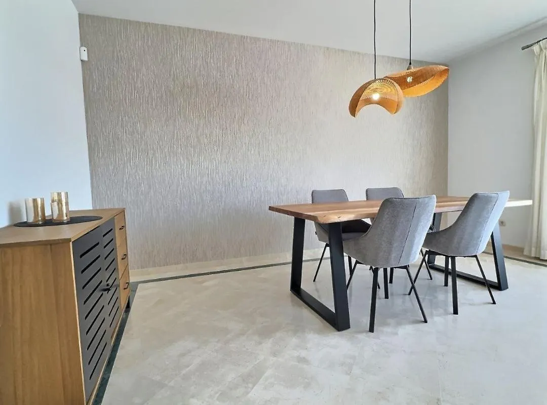 Gorgeous 3-Bedroom Penthouse With Expansive Terrace In Casares Costa Buenas Noches Lejlighed